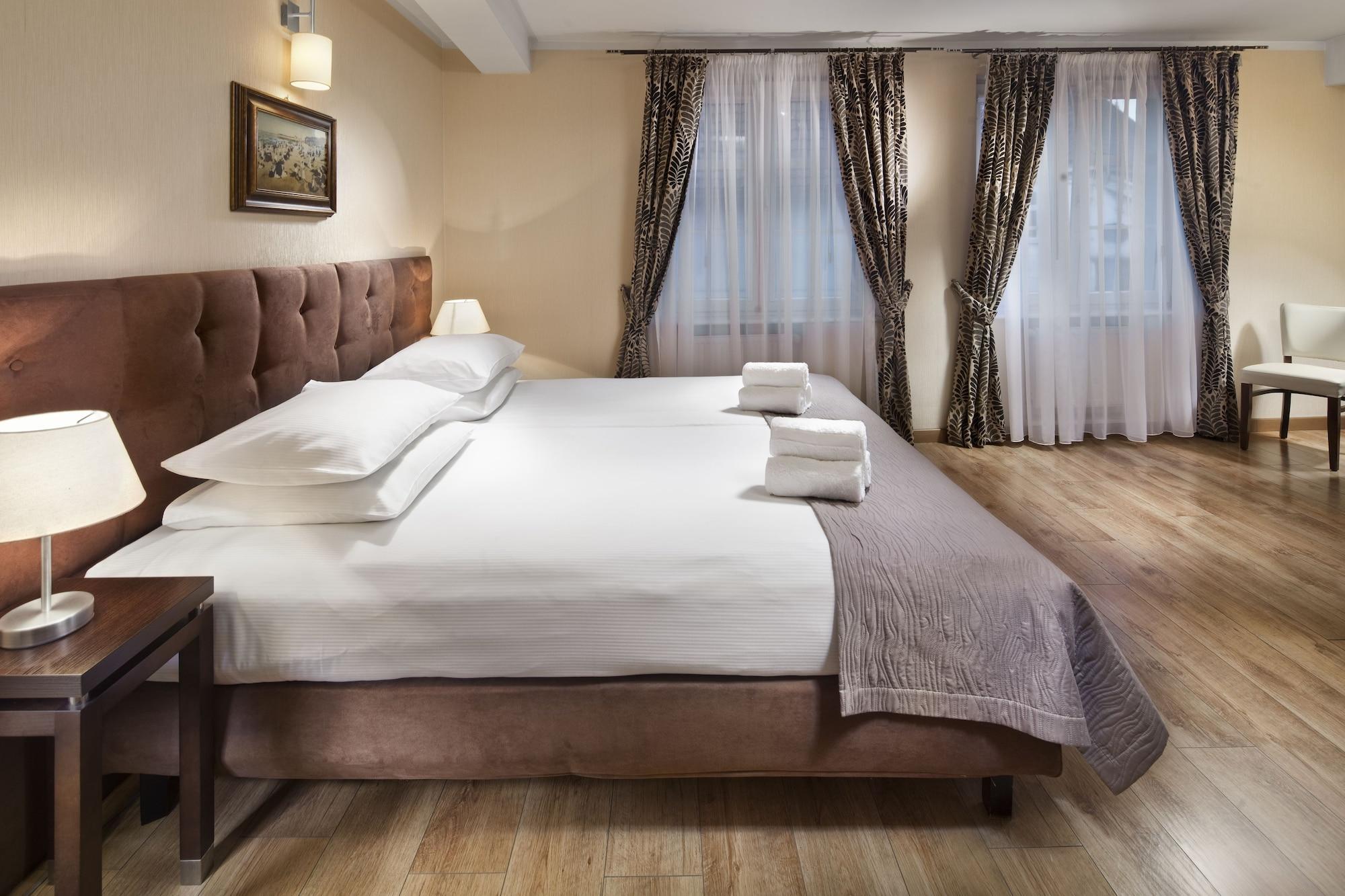 Hotel Bonum Old Town Гданск Екстериор снимка