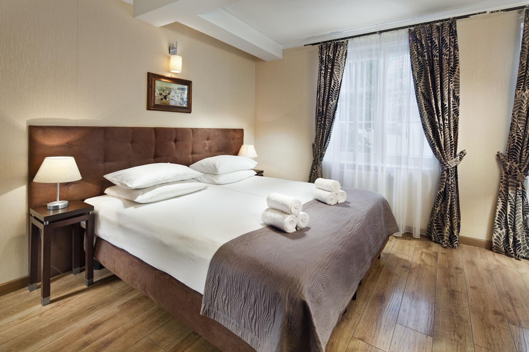 Hotel Bonum Old Town Гданск Екстериор снимка