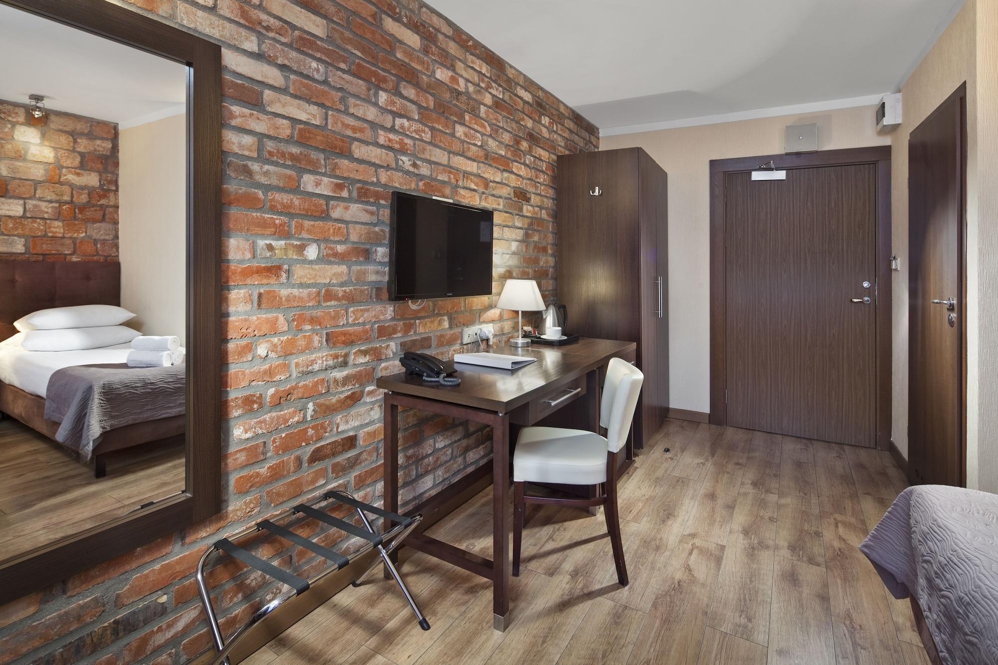 Hotel Bonum Old Town Гданск Екстериор снимка