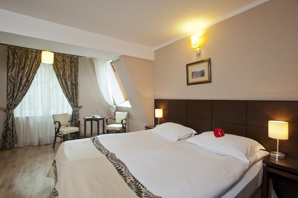Hotel Bonum Old Town Гданск Стая снимка