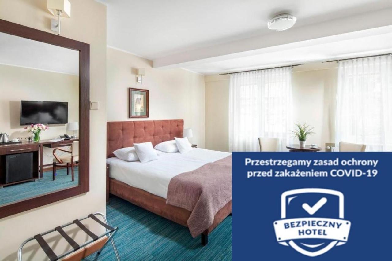 Hotel Bonum Old Town Гданск Екстериор снимка